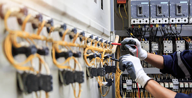 Professional Electrician technician working in Loxahatchee Groves, FL
